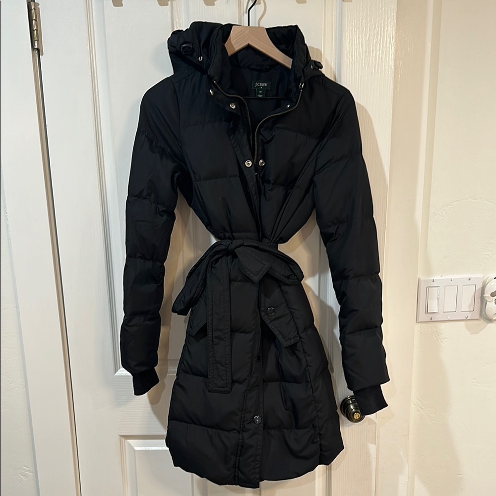 Black Quilted Puffer Jacket with Hood and Belt